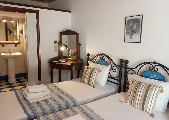 Hotel Paraliako Kyparissi