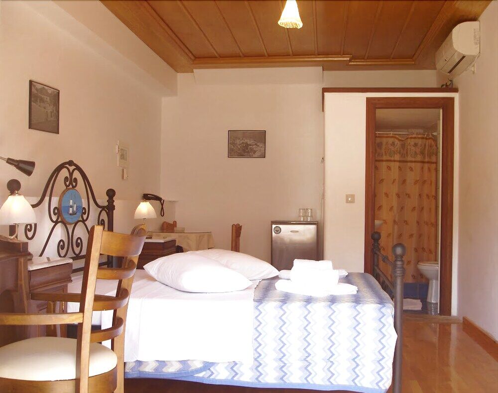 Paraliako Kyparissi Otel 3*