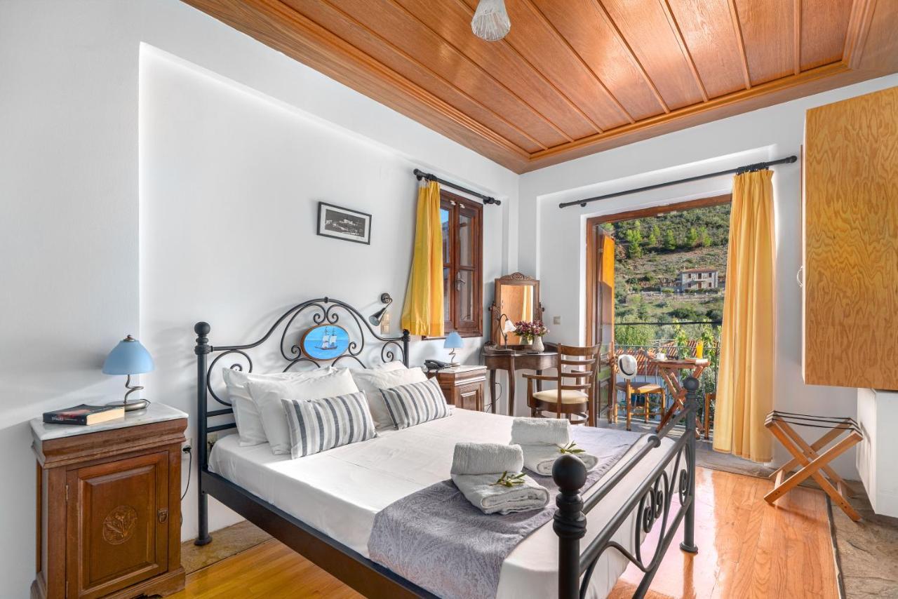 Paraliako Kyparissi Otel