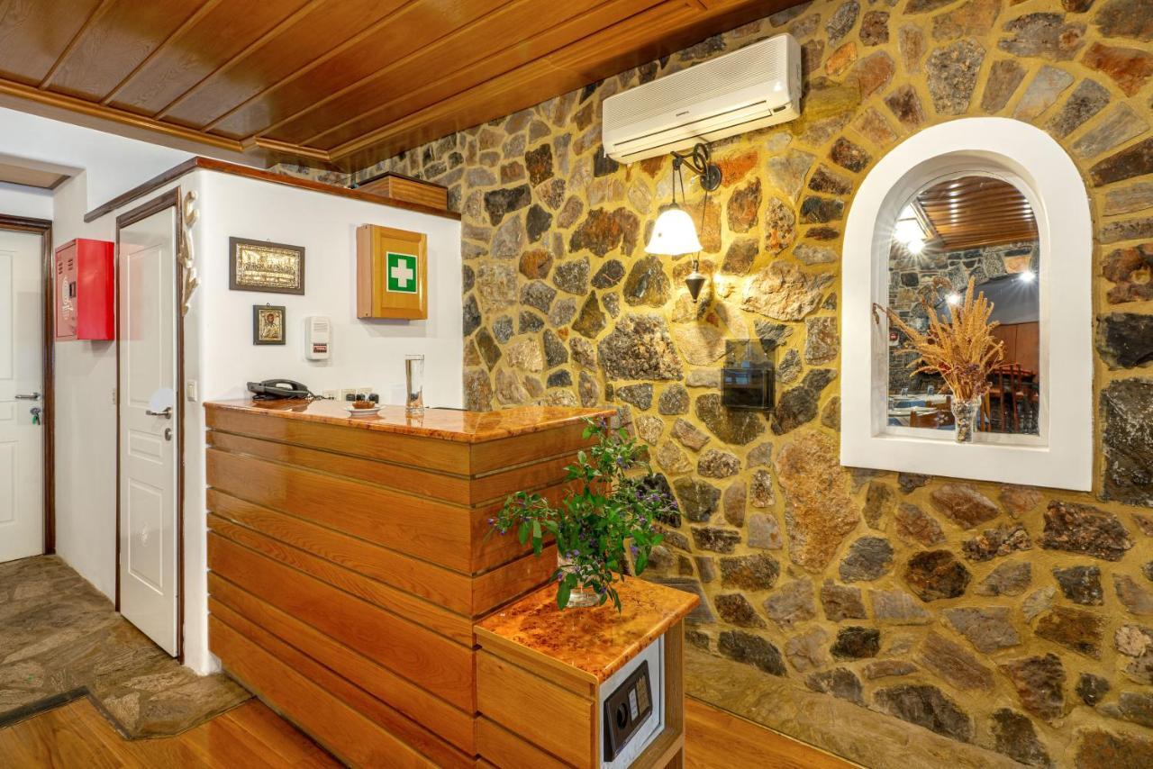 Paraliako Kyparissi Otel